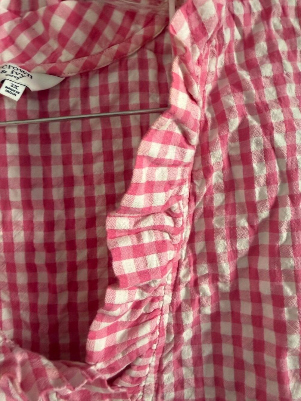 Pink & White Gingham Sleeveless Ruffle Neck Blouse 2X By Crown & Ivy - Picture 3 of 5
